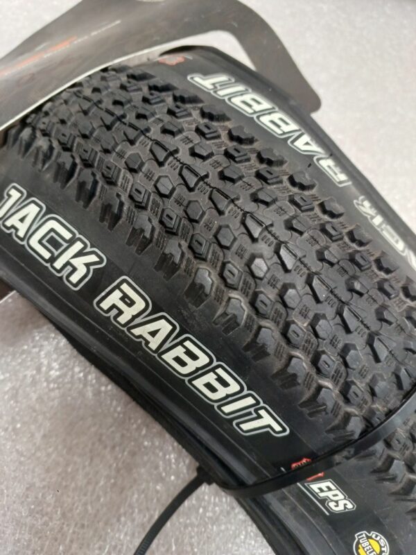 Cubierta tubeless CST Jack Rabbit 26x2.0 - Image 2